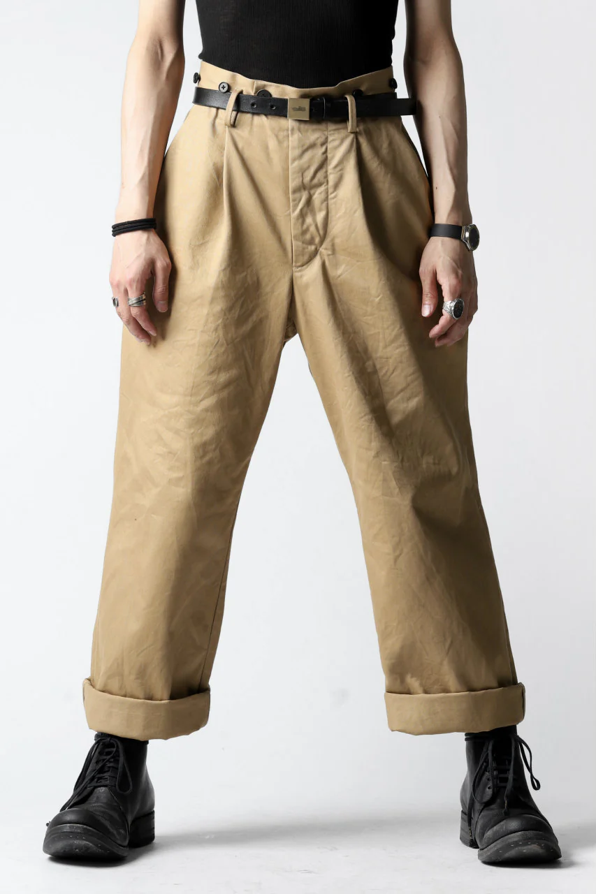 KLASICA GRIOTTE 2 TUCKED WIDE TROUSERS / CHINO CLOTH (BEIGE) - Image 38