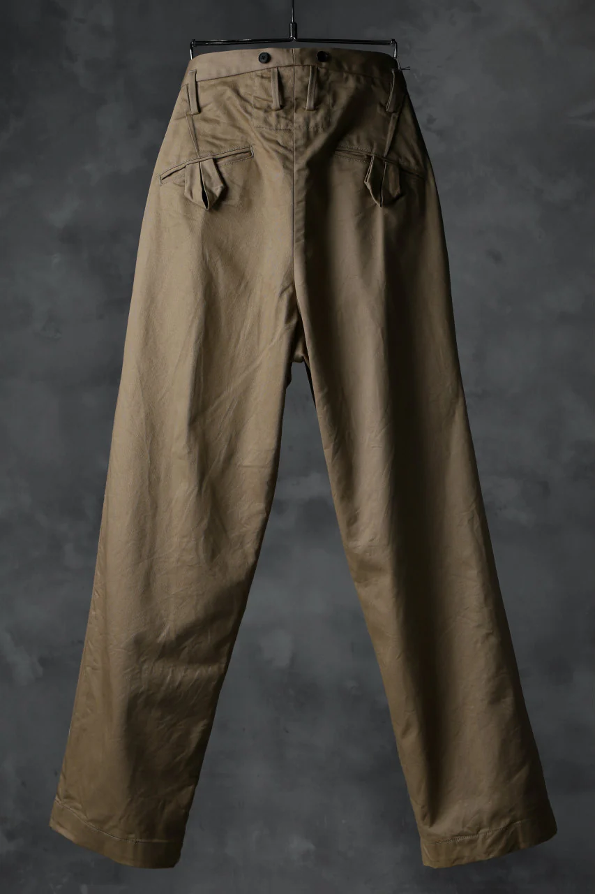 KLASICA GRIOTTE 2 TUCKED WIDE TROUSERS / CHINO CLOTH (BEIGE) - Image 6