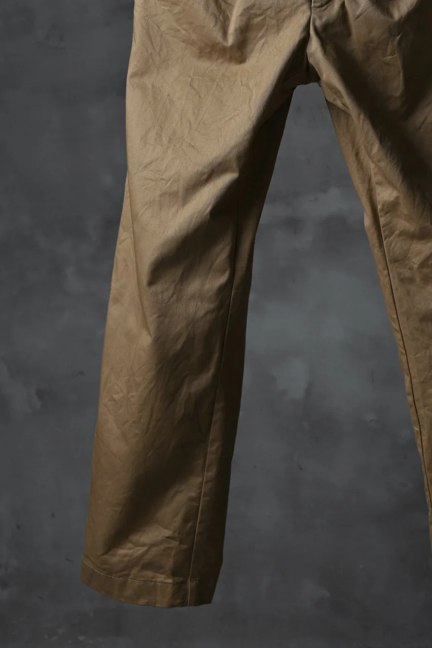 KLASICA GRIOTTE 2 TUCKED WIDE TROUSERS / CHINO CLOTH (BEIGE) - Image 8