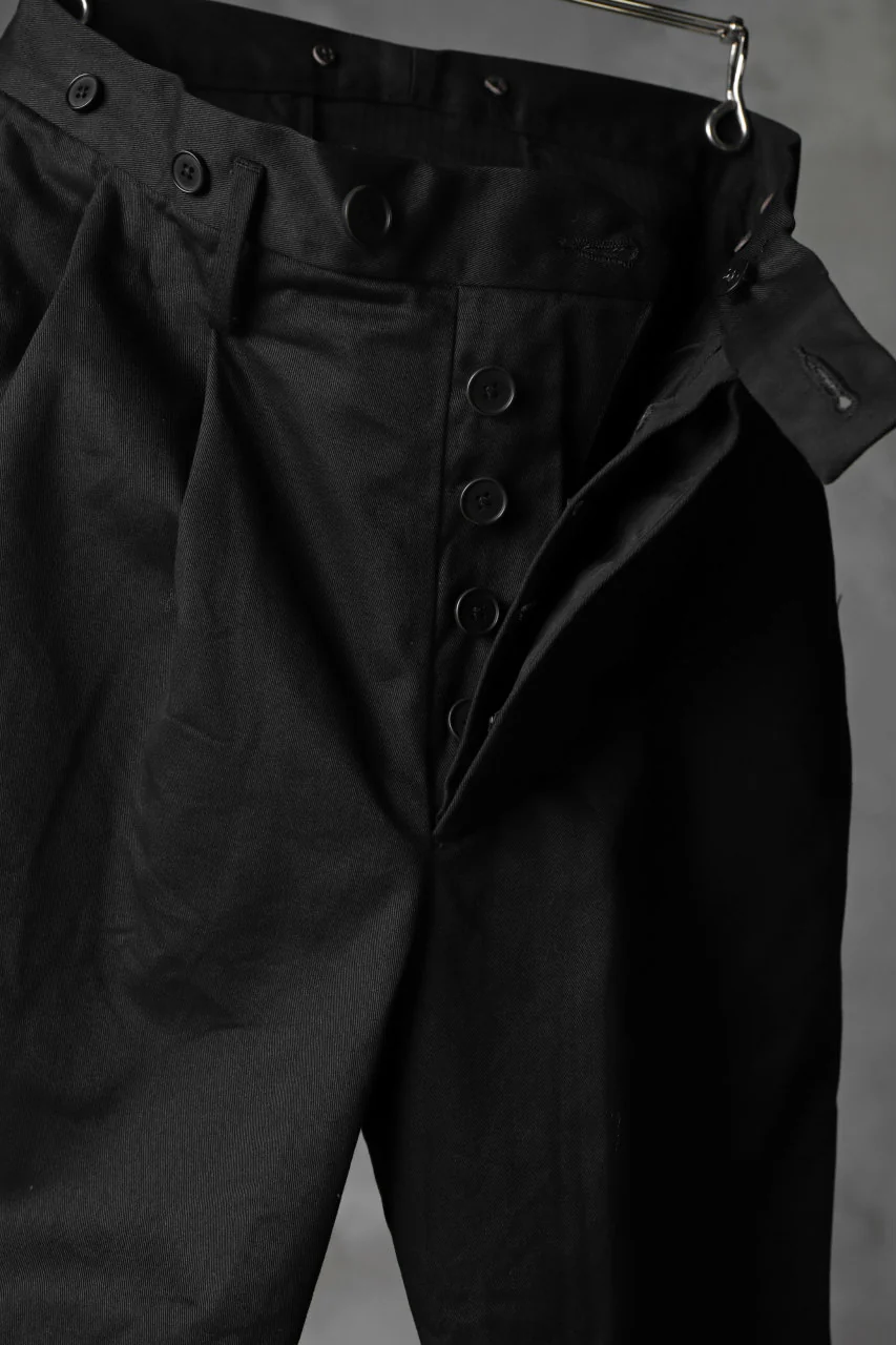 KLASICA GRIOTTE 2 TUCKED WIDE TROUSERS / CHINO CLOTH (BLACK) - Image 12