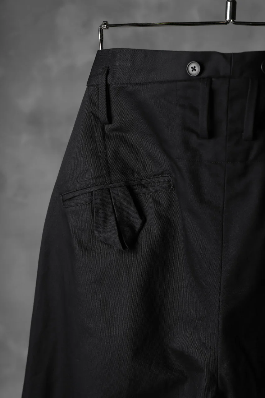 KLASICA GRIOTTE 2 TUCKED WIDE TROUSERS / CHINO CLOTH (BLACK) - Image 17