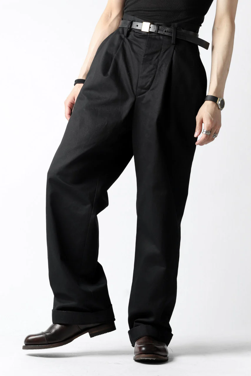 KLASICA GRIOTTE 2 TUCKED WIDE TROUSERS / CHINO CLOTH (BLACK) - Image 3