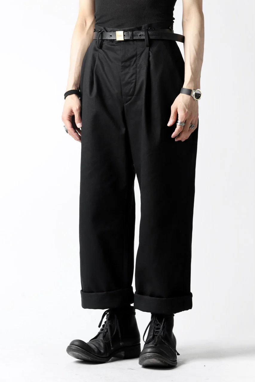 KLASICA GRIOTTE 2 TUCKED WIDE TROUSERS / CHINO CLOTH (BLACK) - Image 36