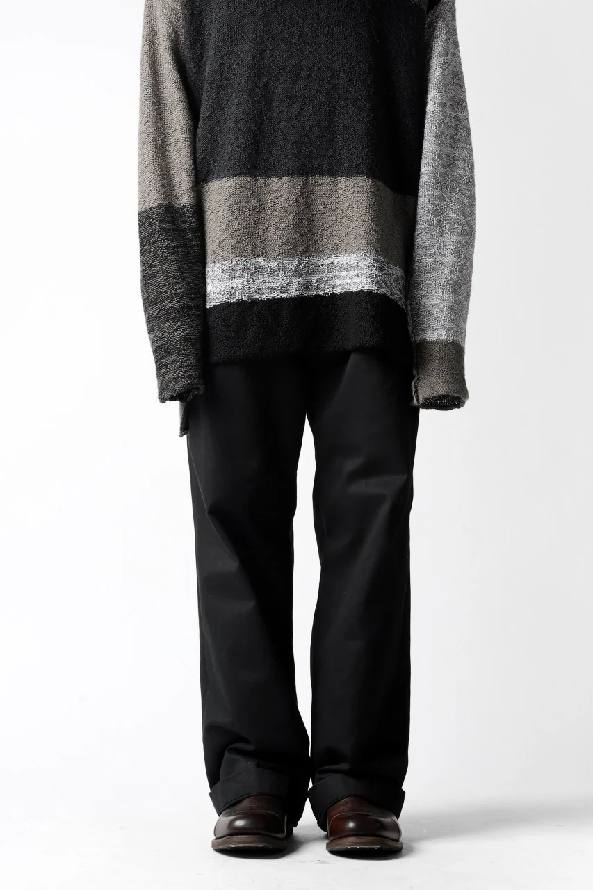 KLASICA GRIOTTE 2 TUCKED WIDE TROUSERS / CHINO CLOTH (BLACK) - Image 4