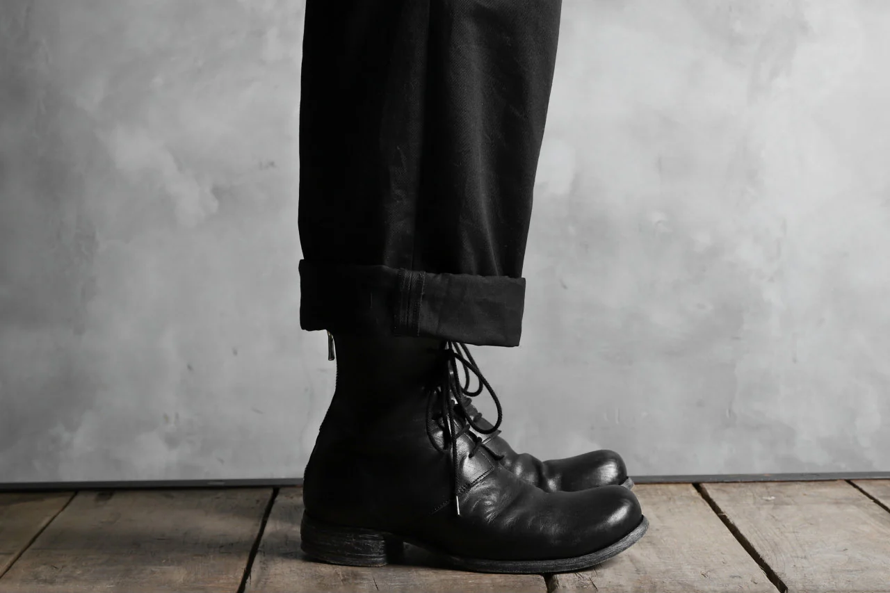 KLASICA GRIOTTE 2 TUCKED WIDE TROUSERS / CHINO CLOTH (BLACK) - Image 47