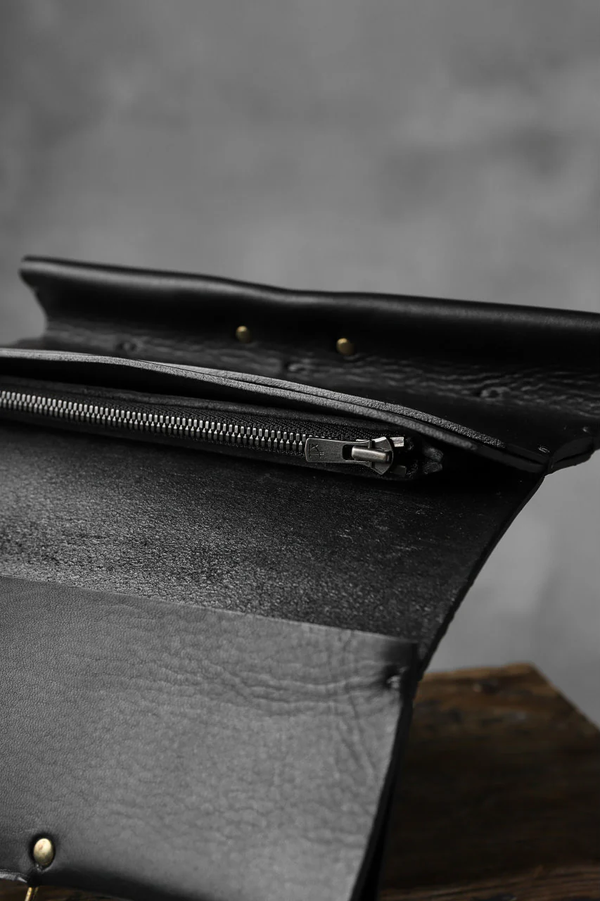 KLASICA LONG WALLET / TEMPESTI OILED COW BENDS LEATHER (BLACK) - Image 14