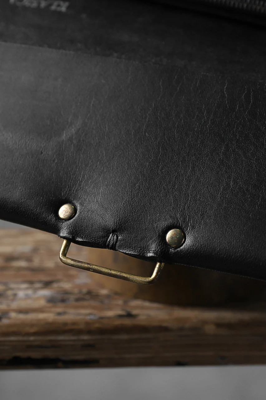 KLASICA LONG WALLET / TEMPESTI OILED COW BENDS LEATHER (BLACK) - Image 15