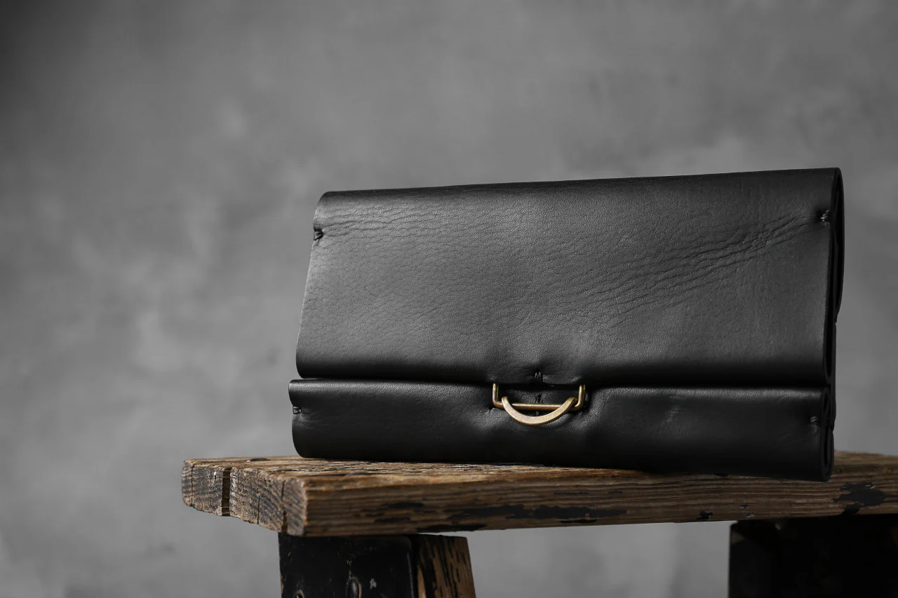 KLASICA LONG WALLET / TEMPESTI OILED COW BENDS LEATHER (BLACK) - Image 16