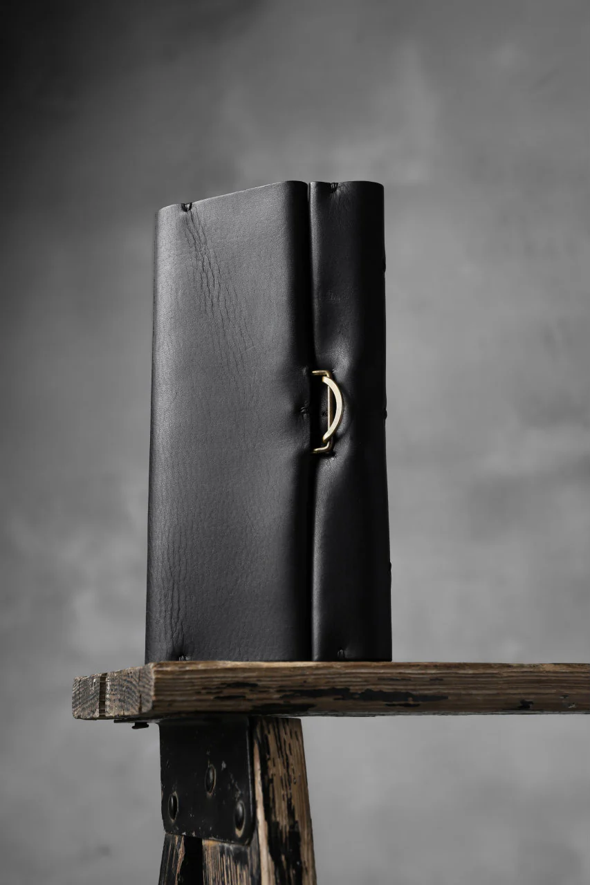 KLASICA LONG WALLET / TEMPESTI OILED COW BENDS LEATHER (BLACK) - Image 3