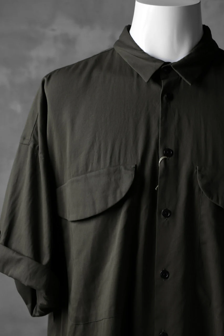 KLASICA LOOSE HALF SLEEVE SHIRT / DOUBLE VOILE CLOTH (GARMENT WASHED) (OLIVE) - Image 7