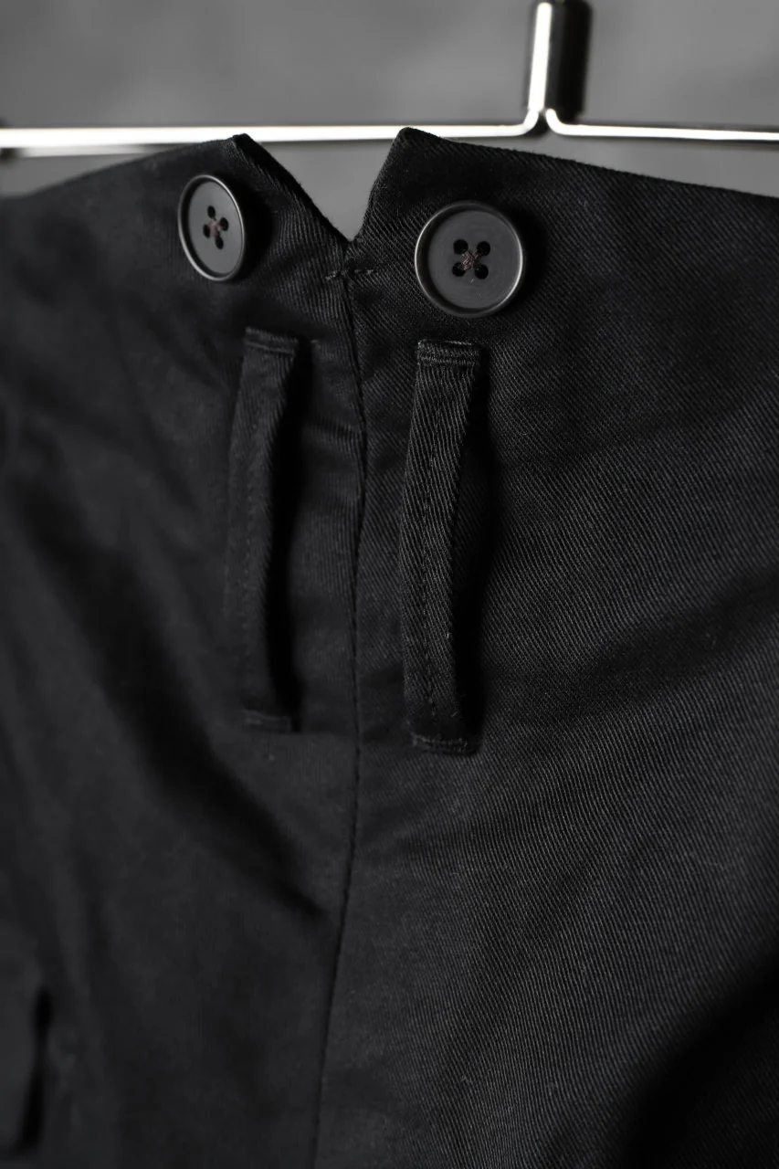 KLASICA MORROW HIGH RISE 3 TUCKED TAPERED TROUSERS / CHINO CLOTH (BLACK) - Image 13