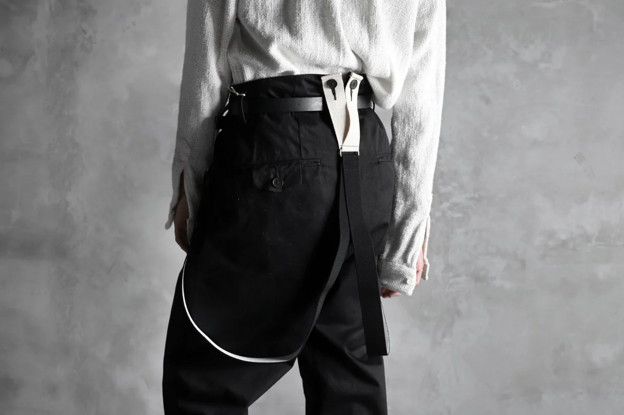 KLASICA MORROW HIGH RISE 3 TUCKED TAPERED TROUSERS / CHINO CLOTH (BLACK) - Image 34