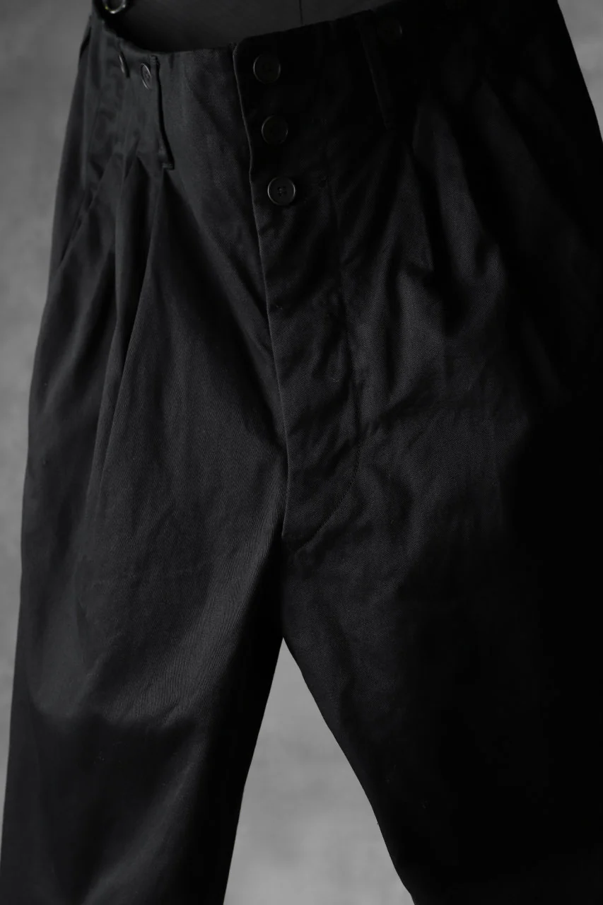 KLASICA MORROW HIGH RISE 3 TUCKED TAPERED TROUSERS / CHINO CLOTH (BLACK) - Image 7