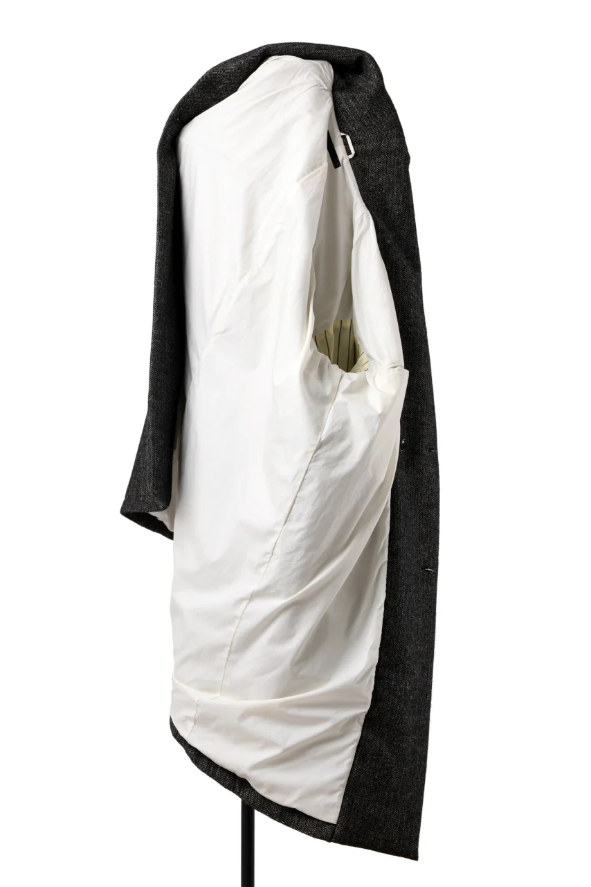 KLASICA SAULT FOLK DOUBLE BREASTED OVER COAT / CLASSIC HERRING BONE (BLACK) - Image 9