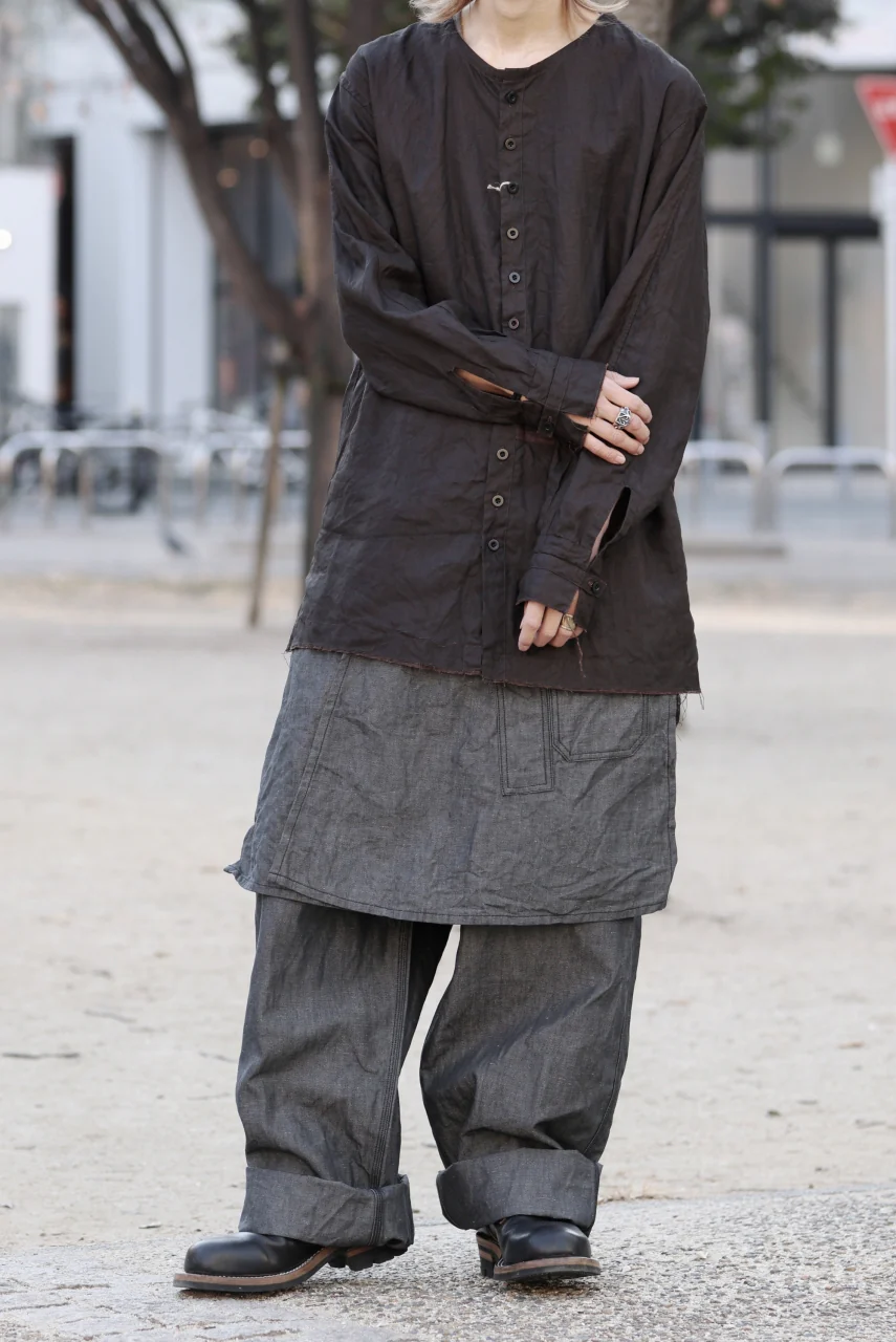 KLASICA "SH-044" SPLIT RAGLAN COLLAR LESS SHIRTS / BENGARA & SUMI COATED LINEN (BENGARA) - Image 24
