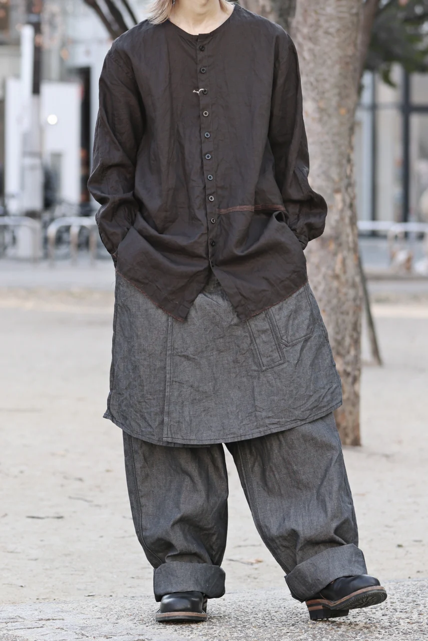 KLASICA "SH-044" SPLIT RAGLAN COLLAR LESS SHIRTS / BENGARA & SUMI COATED LINEN (BENGARA) - Image 25