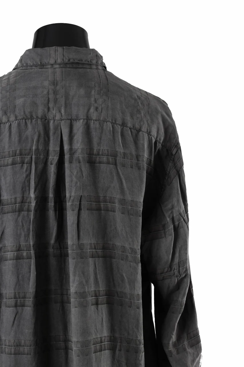 KLASICA SHORT COLLAR ROOMY SHIRTS / DRAPE & SMOOTH TEXTILE (GRAYSH DYE CHECK) - Image 13
