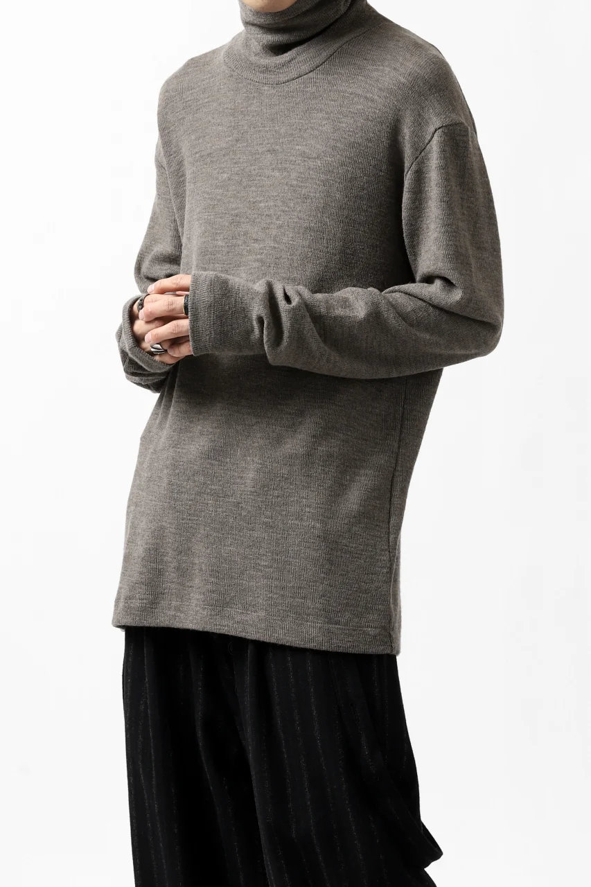 KLASICA SMOKE TURTLE NECK KNIT SWEATER / WEANER WOOL RIB (FAWN) - Image 12