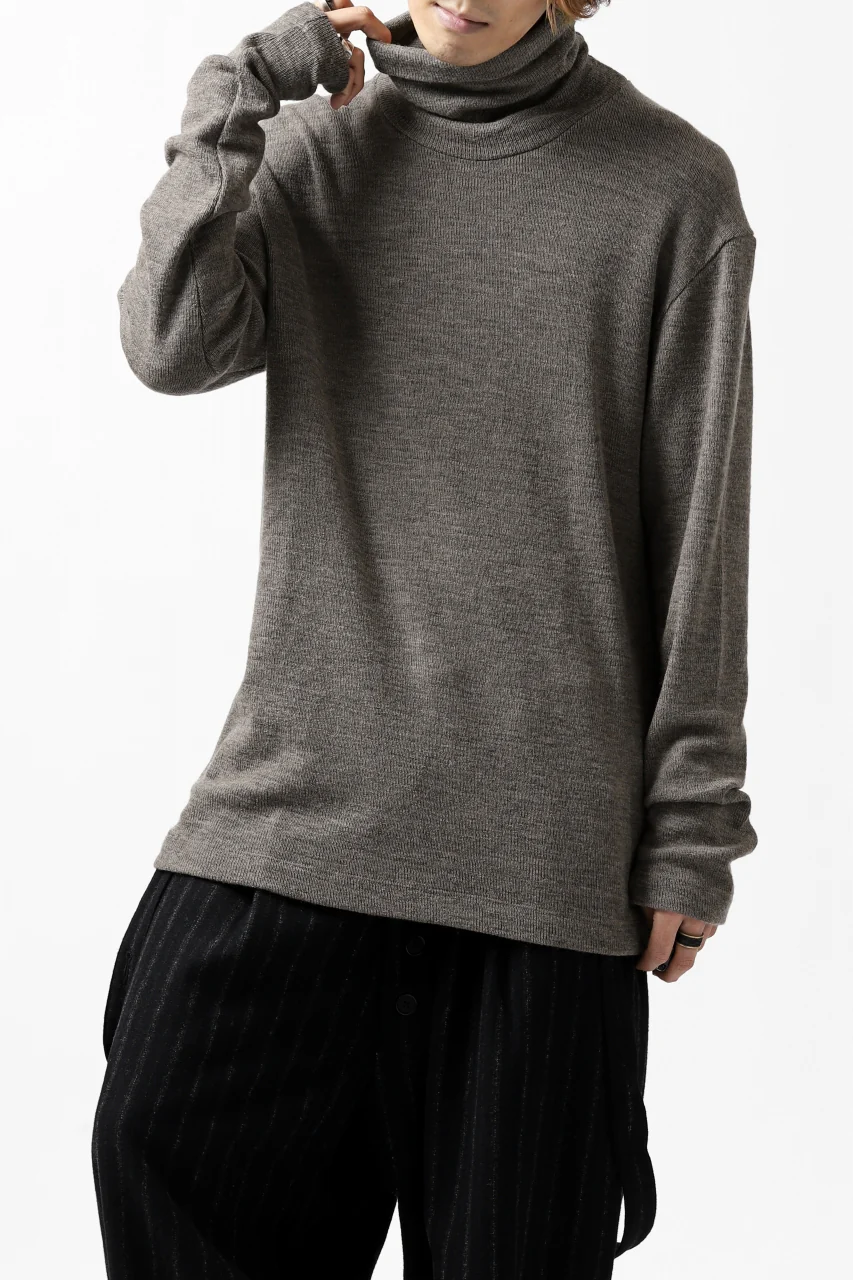 KLASICA SMOKE TURTLE NECK KNIT SWEATER / WEANER WOOL RIB (FAWN) - Image 13