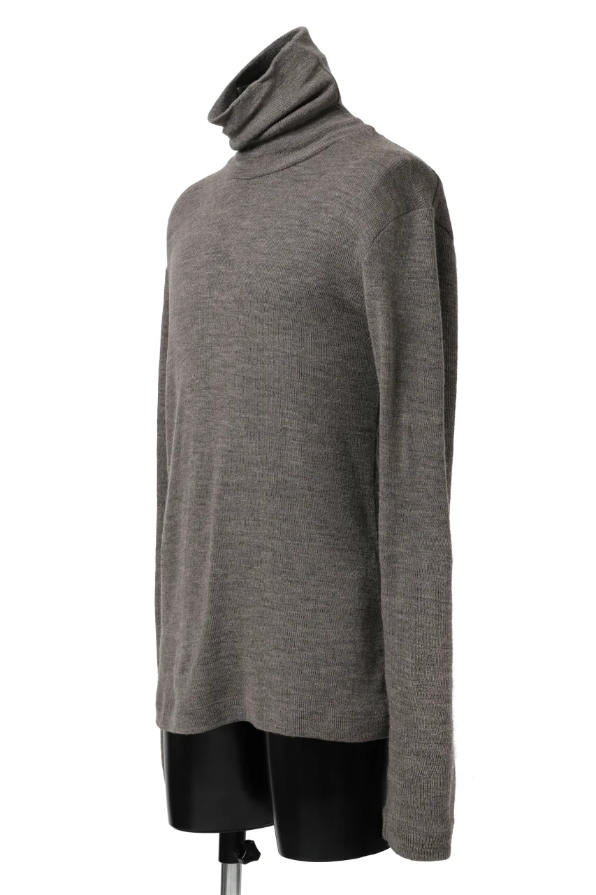 KLASICA SMOKE TURTLE NECK KNIT SWEATER / WEANER WOOL RIB (FAWN) - Image 14