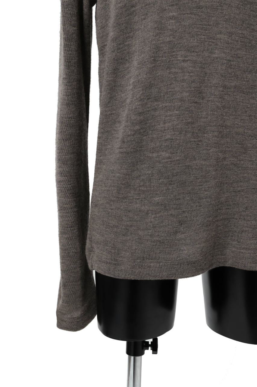 KLASICA SMOKE TURTLE NECK KNIT SWEATER / WEANER WOOL RIB (FAWN) - Image 18