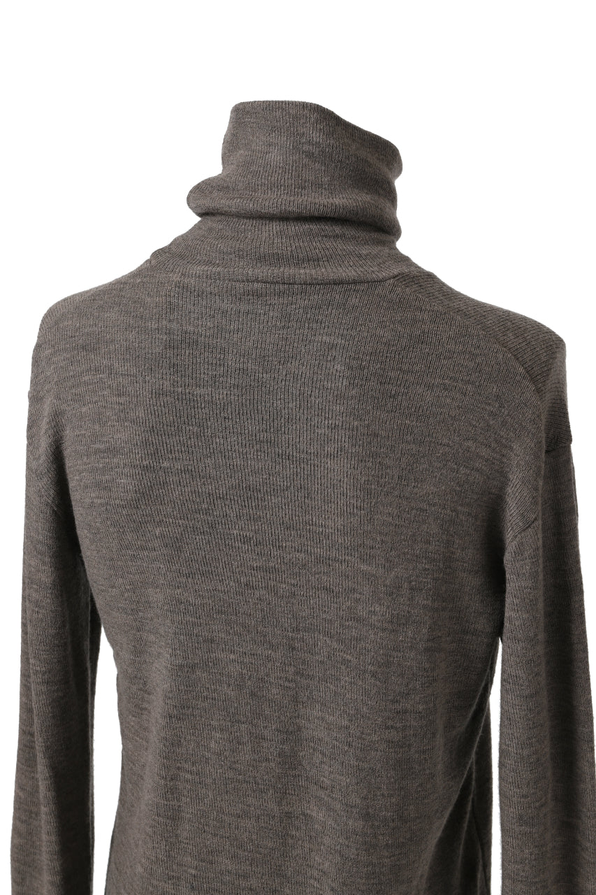 KLASICA SMOKE TURTLE NECK KNIT SWEATER / WEANER WOOL RIB (FAWN) - Image 26
