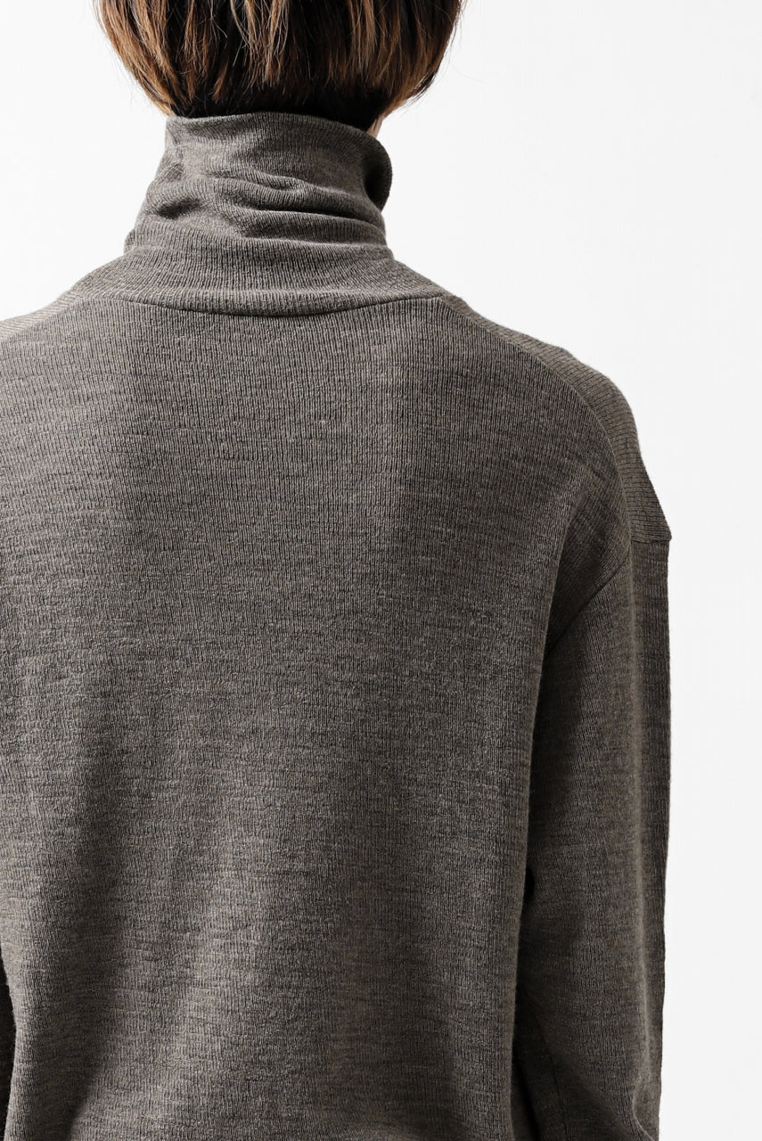 KLASICA SMOKE TURTLE NECK KNIT SWEATER / WEANER WOOL RIB (FAWN) - Image 31