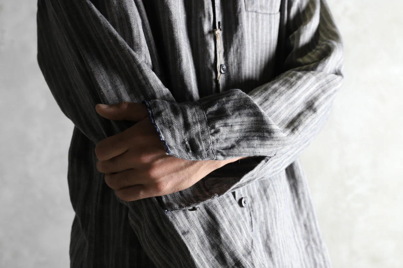 KLASICA STRIPED HERRINGBONE LINEN SHIRT / GARMENT WASHED (NAVY) - Image 32