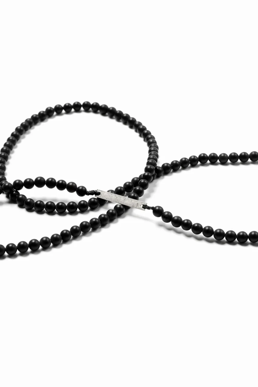 KLASICA TOPOL BEADS NECKLACE / ONYX+SILVER (MAT BLACK) - Image 12