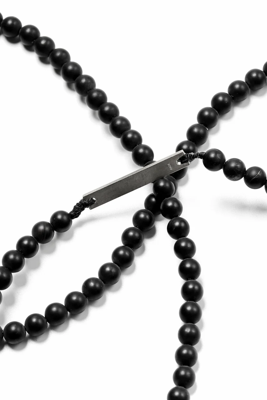 KLASICA TOPOL BEADS NECKLACE / ONYX+SILVER (MAT BLACK) - Image 19