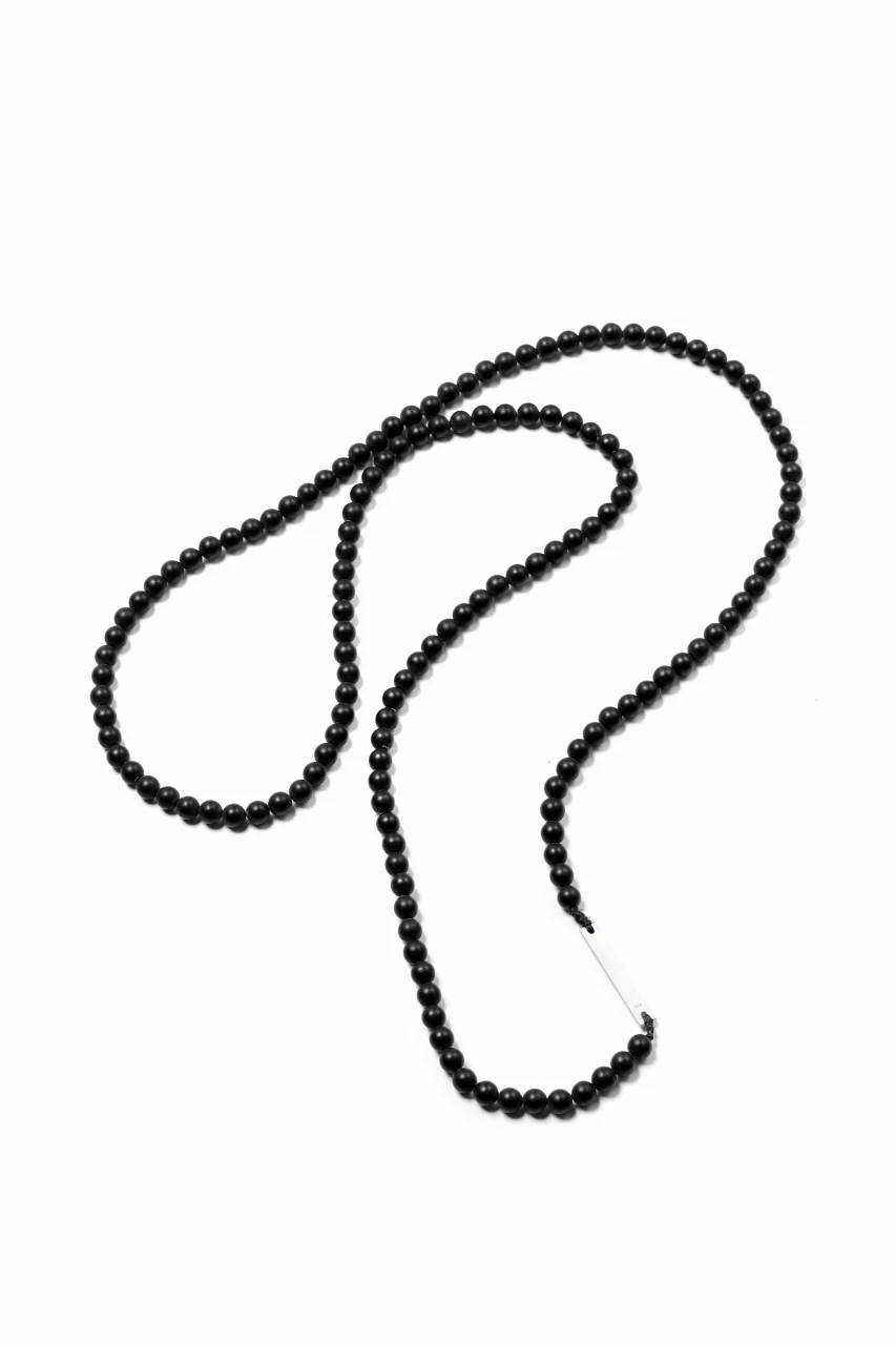 KLASICA TOPOL BEADS NECKLACE / ONYX+SILVER (MAT BLACK) - Image 3