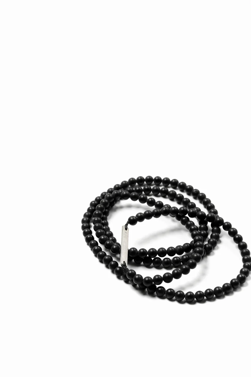 KLASICA TOPOL BEADS NECKLACE / ONYX+SILVER (MAT BLACK) - Image 7