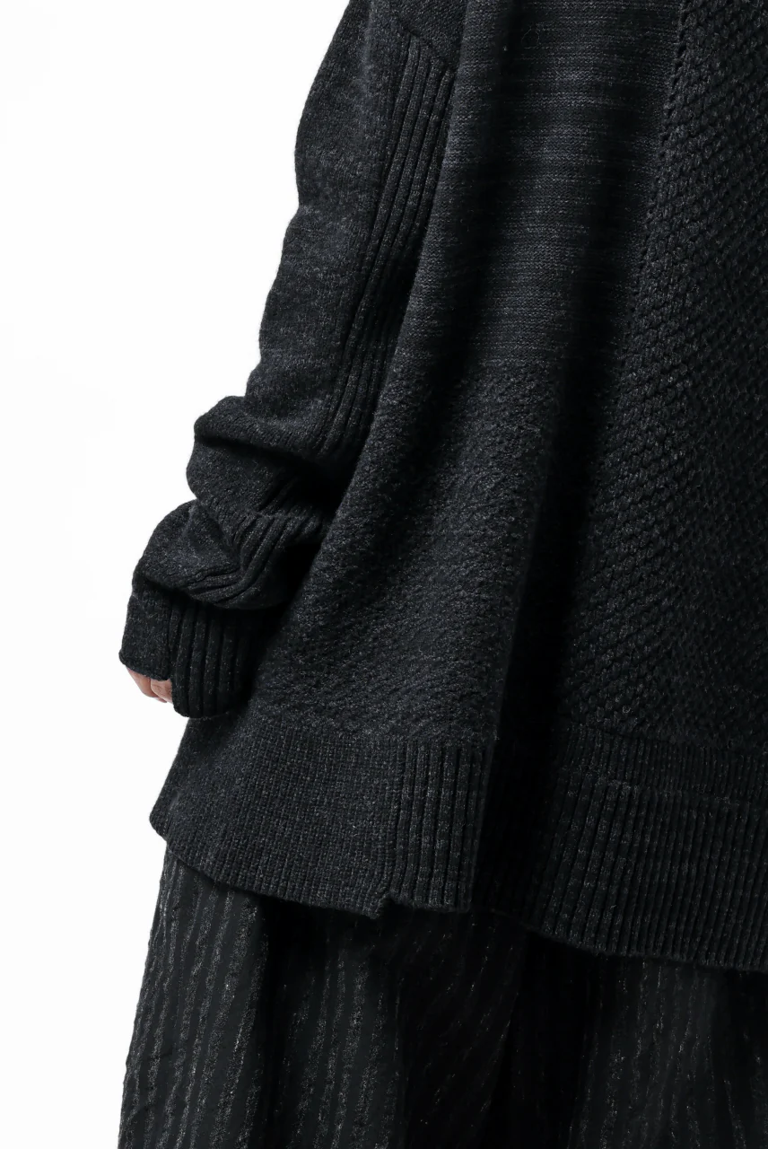 KLASICA TRANSIT RELAX FIT KNIT SWEATER / HAND FLAME 3PLY SUPER FINE MELINO 7G (SHADOW) - Image 32