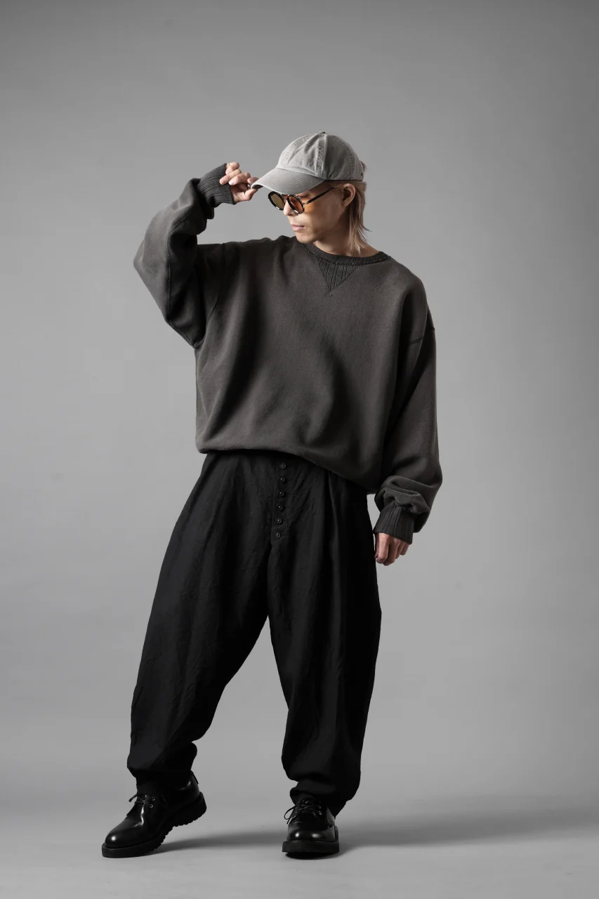 KLASICA "VICTOR" BACK SEAM TAPERED TROUSERS / "END ON END" SUPER 120's WOOL x HEMP (MATT BLACK) - Image 22