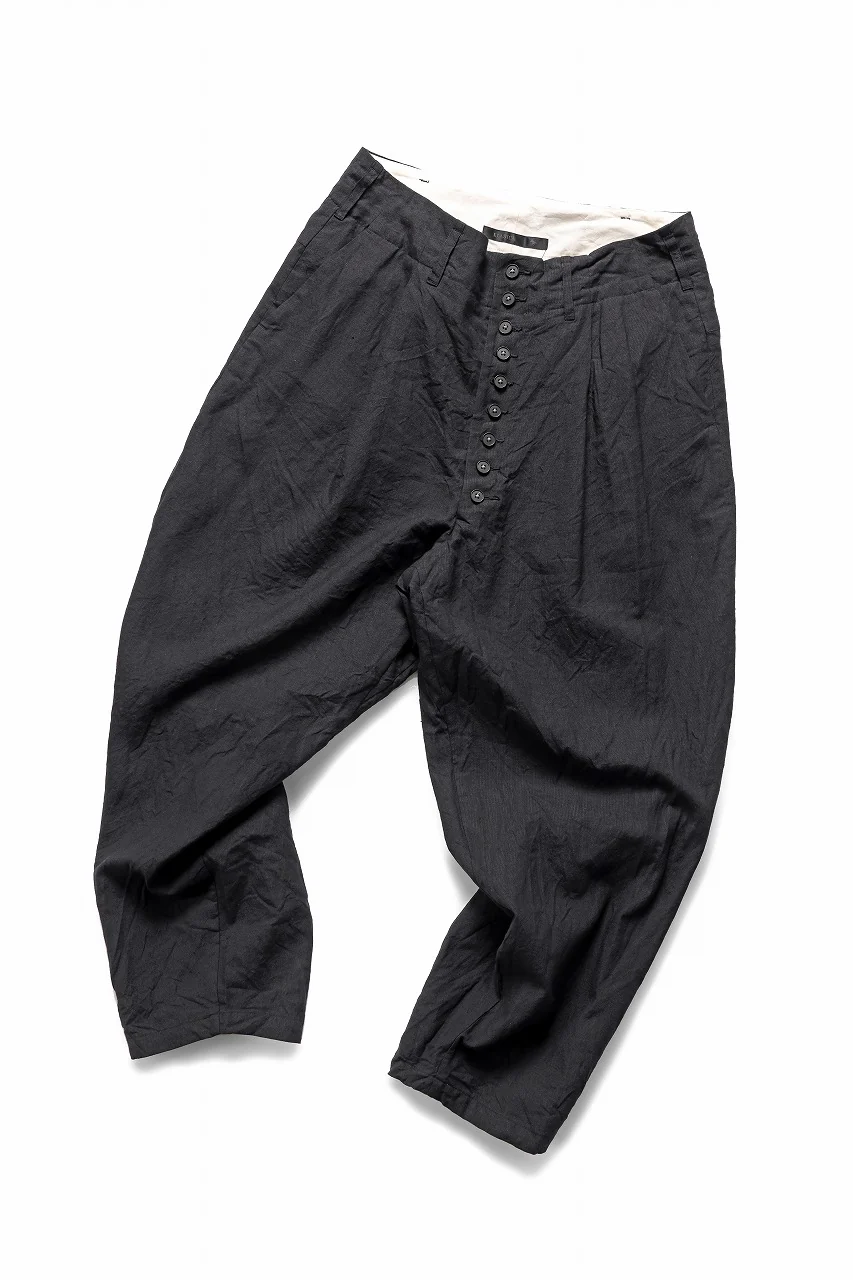 KLASICA "VICTOR" BACK SEAM TAPERED TROUSERS / "END ON END" SUPER 120's WOOL x HEMP (MATT BLACK) - Image 5