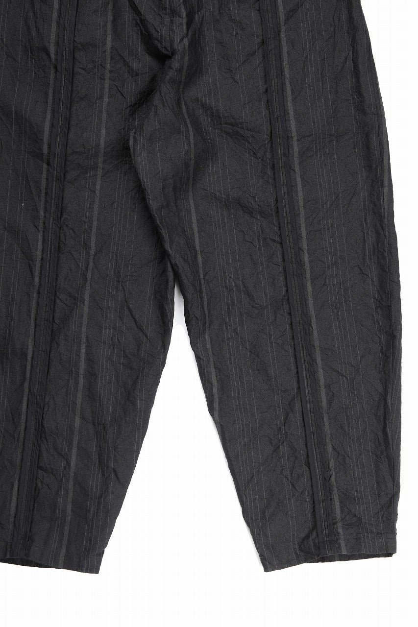 KLASICA "VICTOR" BACK SEAM TAPERED TROUSERS / LIGHT WEIGHT DARK RANDOM STRIPE RAMIE (IRON STRIPE) - Image 15