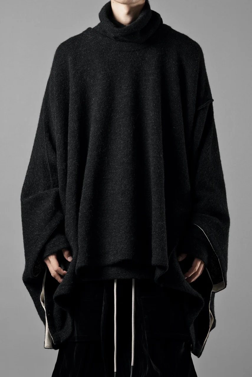 KLASICA WEARABLE BIG STOLE PONCHO / SHETLAND WOOL AMUNZEN (CARBON) - Image 20