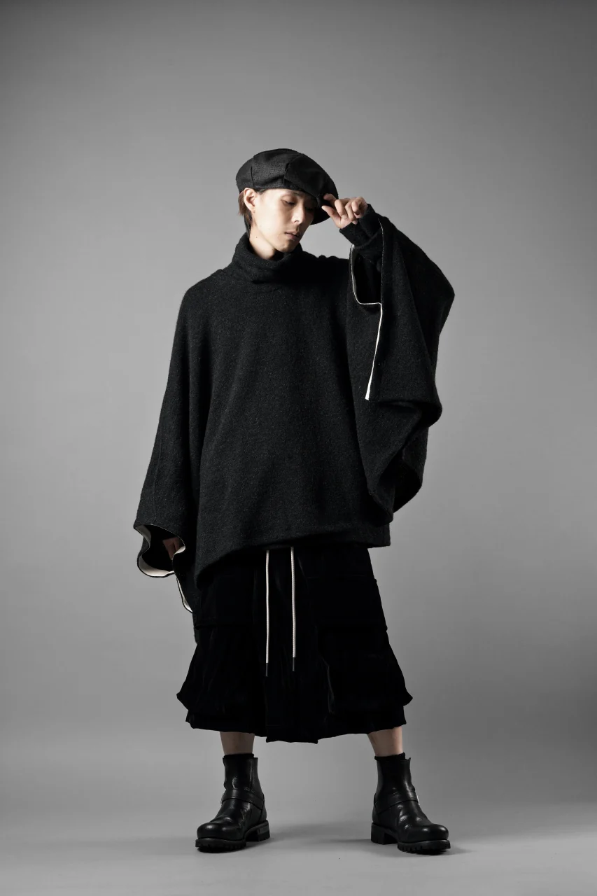 KLASICA WEARABLE BIG STOLE PONCHO / SHETLAND WOOL AMUNZEN (CARBON) - Image 22