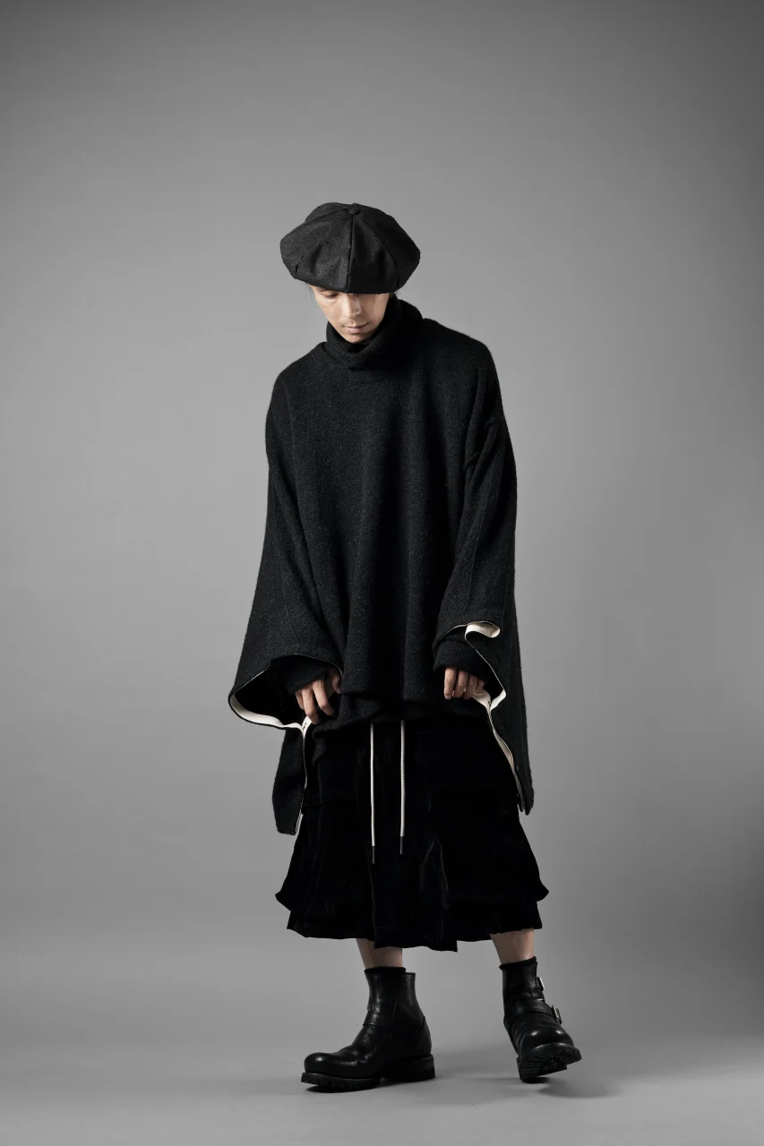 KLASICA WEARABLE BIG STOLE PONCHO / SHETLAND WOOL AMUNZEN (CARBON) - Image 28