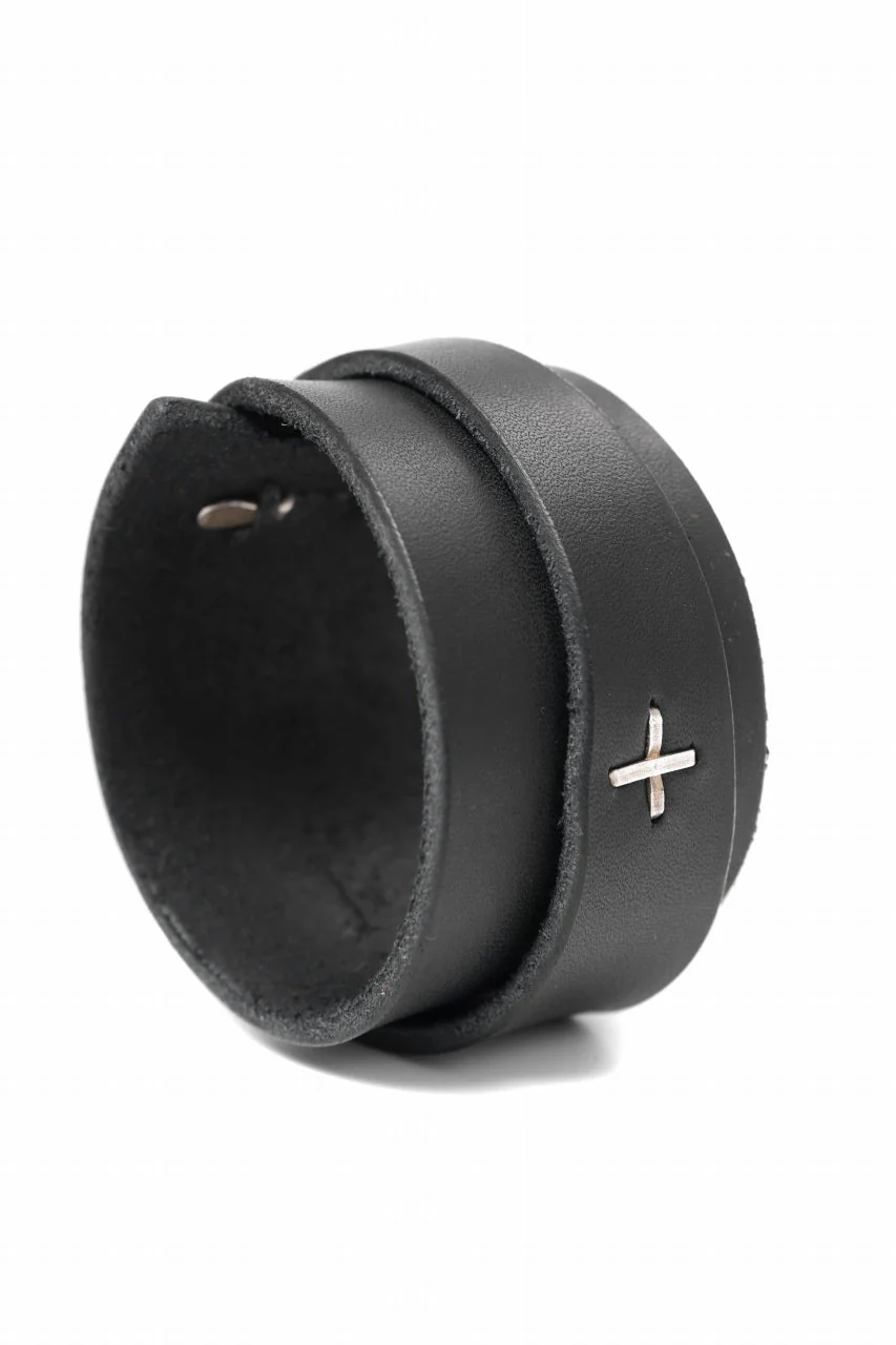 m.a+ croissant wrist band #2 / A-F0K3/GR3,0 (BLACK) - Image 13