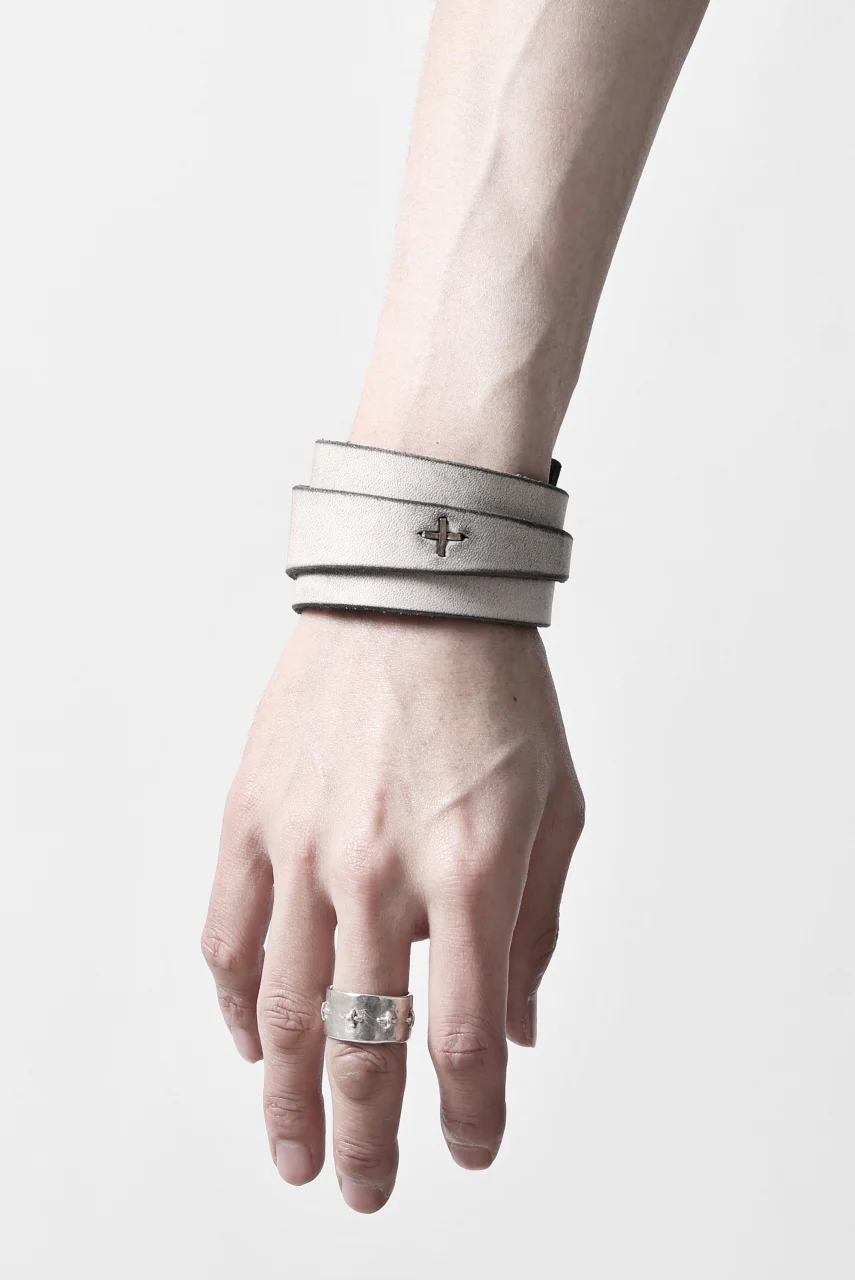 m.a+ croissant wrist band #2 / A-F0K3/GR3,0 (CARBON) - Image 3