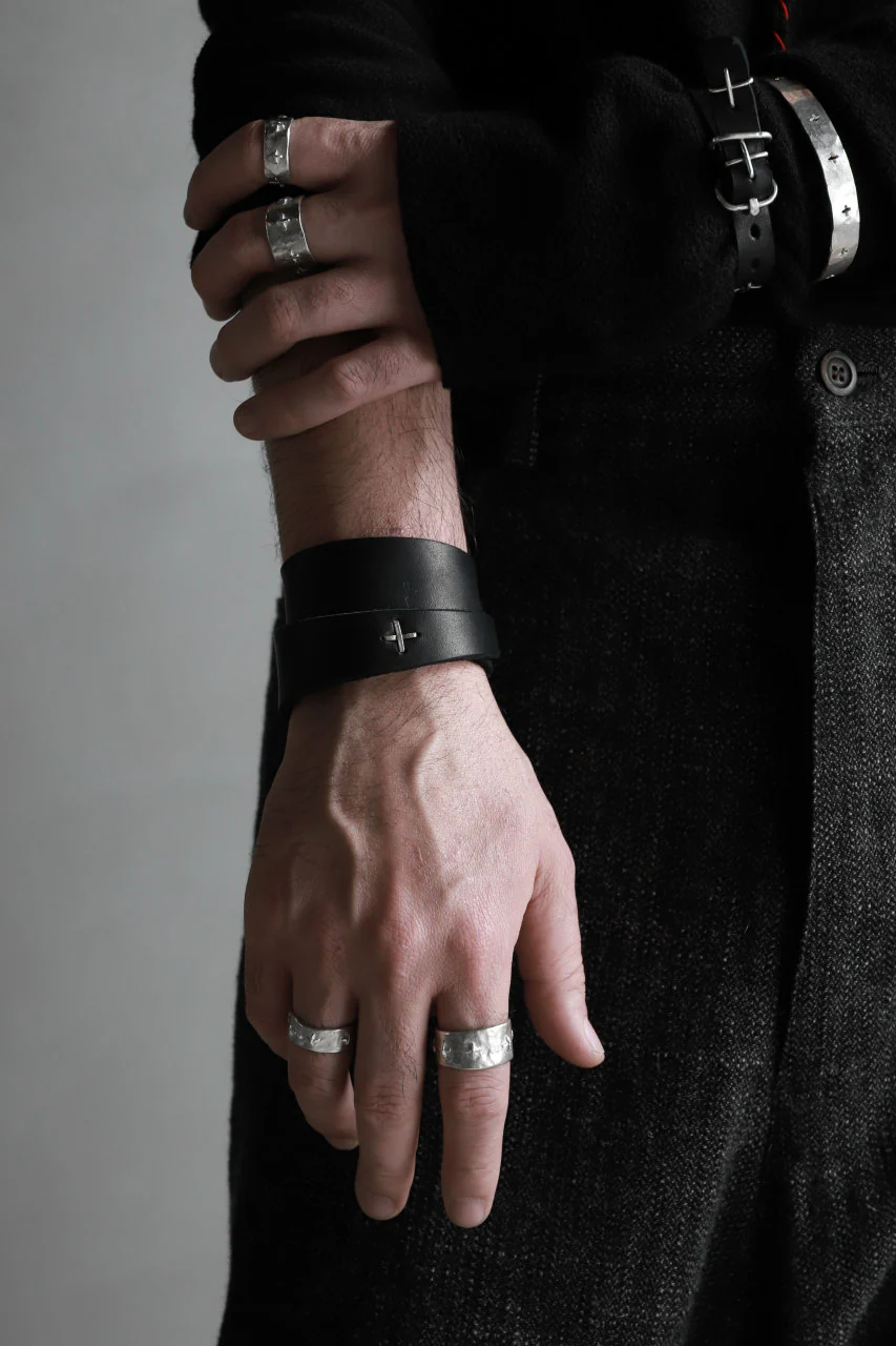 m.a+ croissant wrist band / A-F0K3/GR3,0 (BLACK) - Image 13
