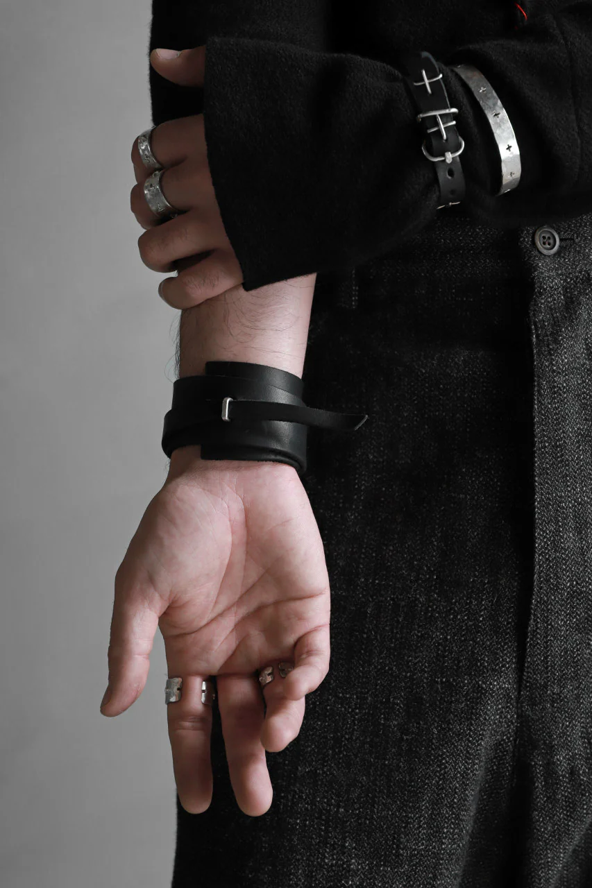 m.a+ croissant wrist band / A-F0K3/GR3,0 (BLACK) - Image 14