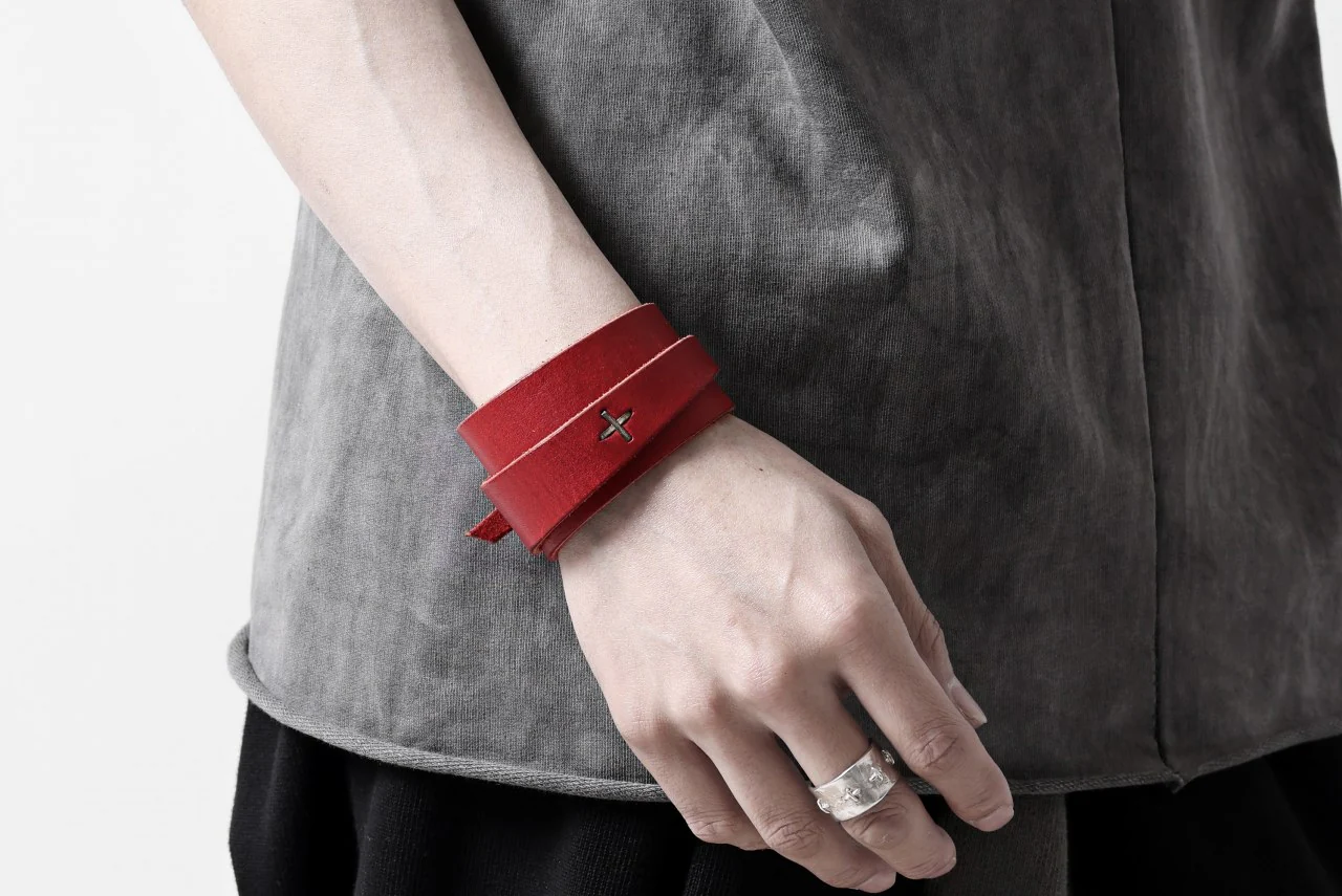 m.a+ croissant wrist band / A-F0K3/GR3,0 (CHILI RED) - Image 22