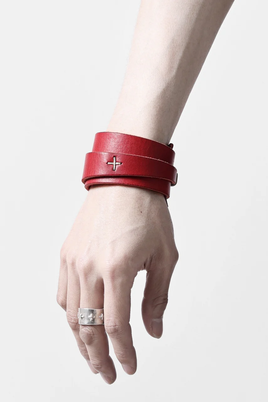 m.a+ croissant wrist band / A-F0K3/GR3,0 (CHILI RED) - Image 3