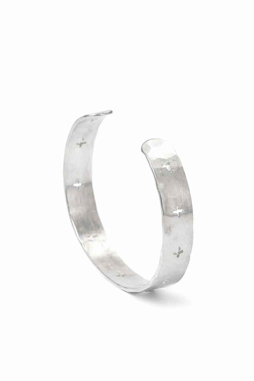 m.a+ cross punched silver bracelet / AB15/AG (SILVER) - Image 10