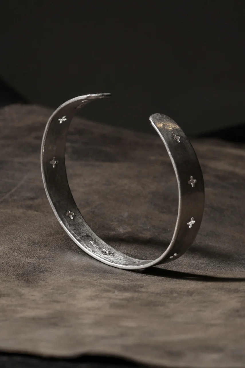 m.a+ cross punched silver bracelet / AB15 AG (SILVER) - Image 18