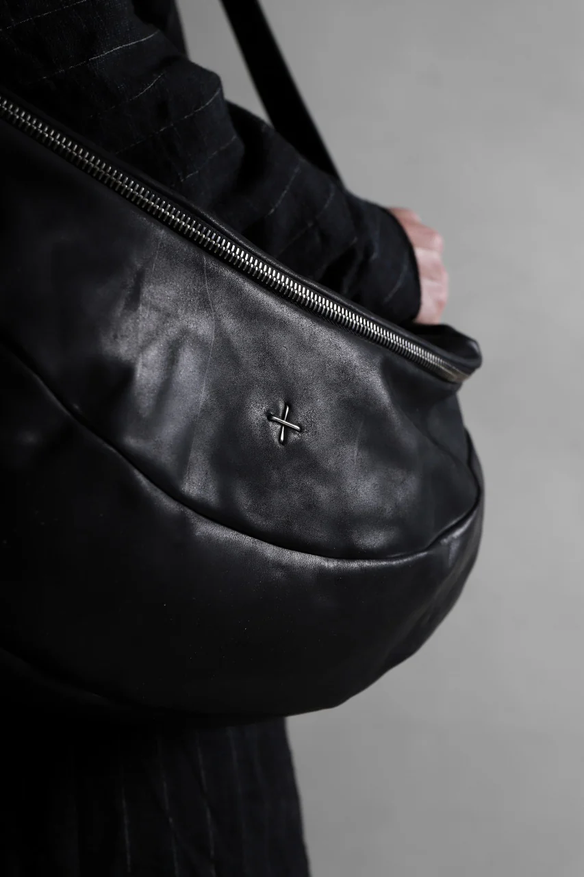 m.a+ large slice belt bag / BY302/CUP0,7 (BLACK) - Image 23
