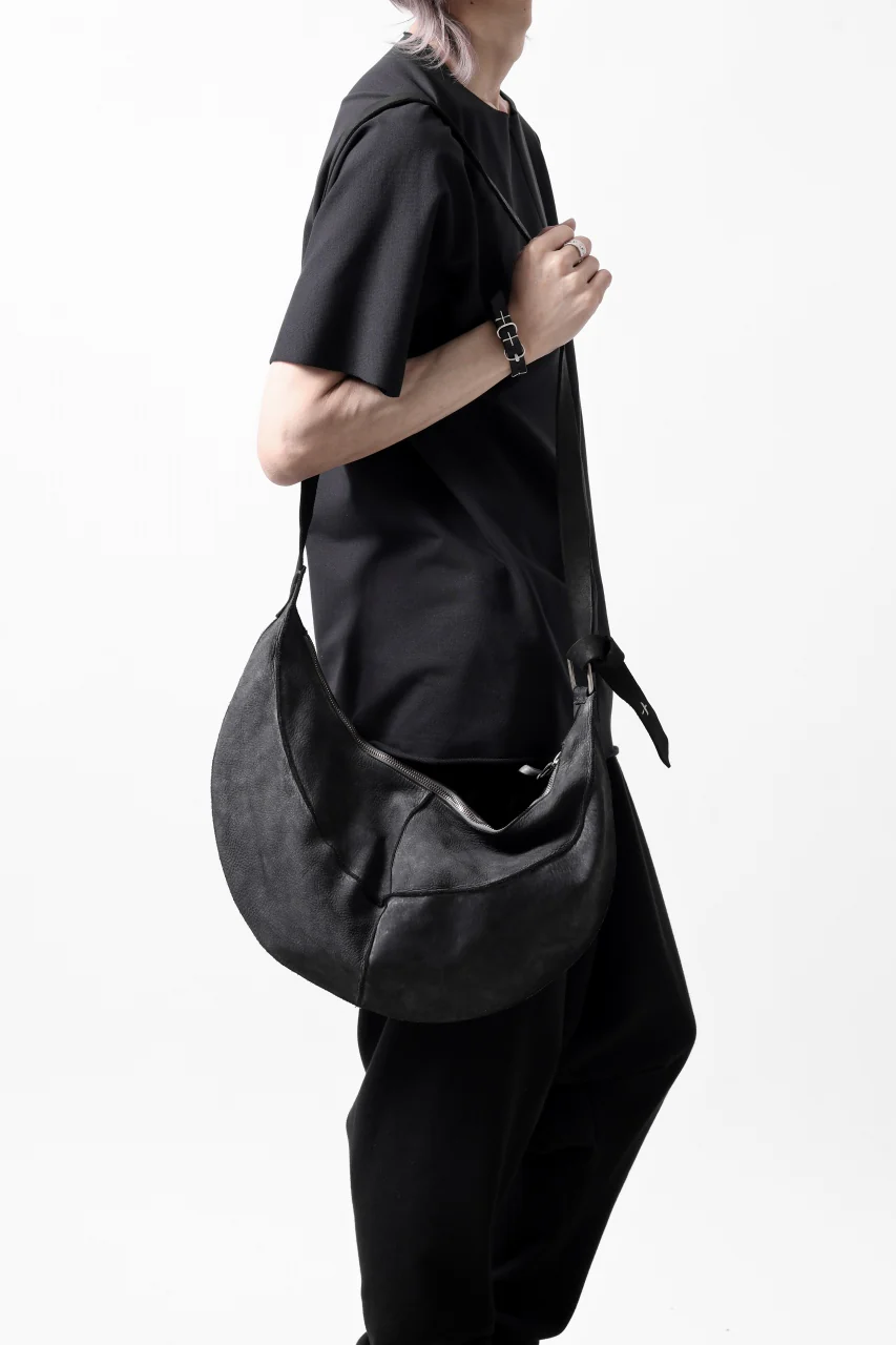 m.a+ medium banana belt bag / BO250/VOP1,2 (BLACK) - Image 25