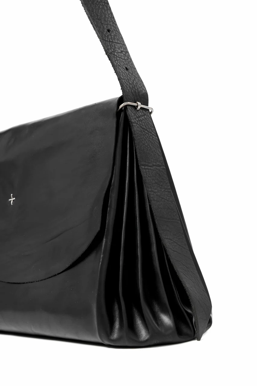 m.a+ medium expandable accordion bag / B7261/CUP0,7 (BLACK) - Image 15